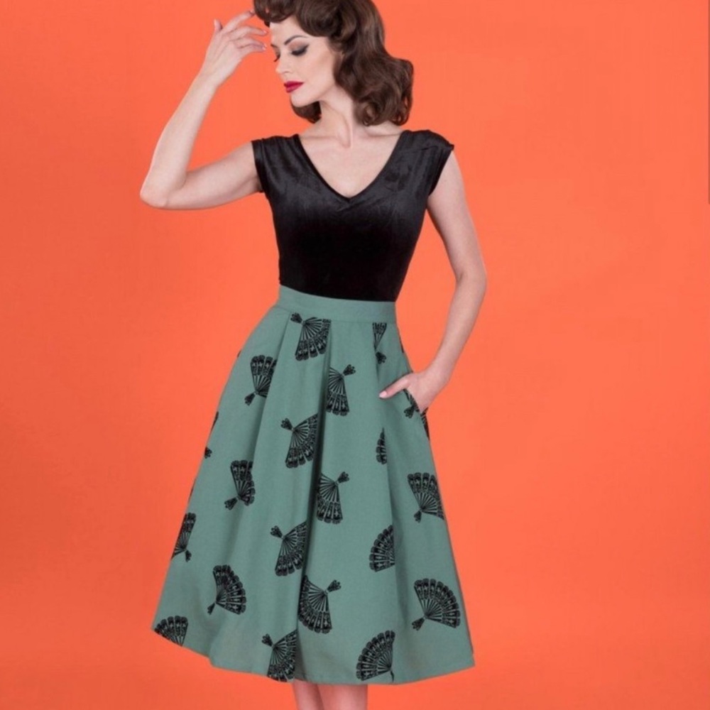 ModCloth Tatyana Full Swing Fan Skirt